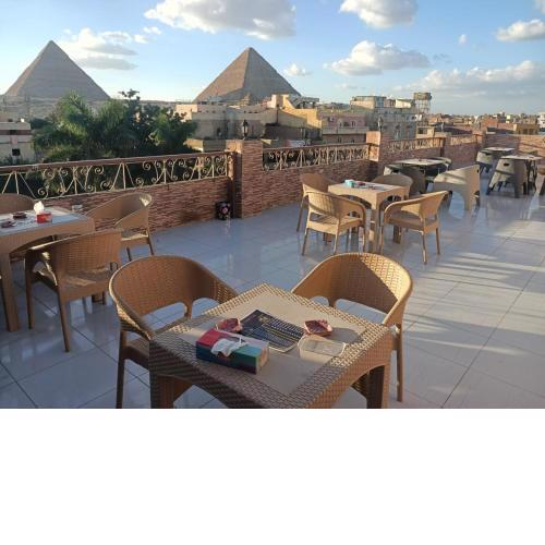 Anubis Pyramids Inn