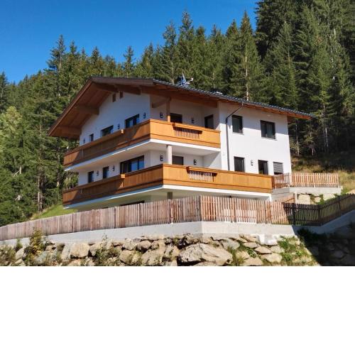 Apart Bergauf