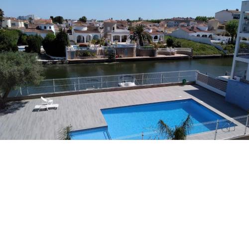 Apartament amb piscina