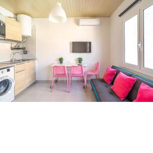 apartament in center with parking including .near beach