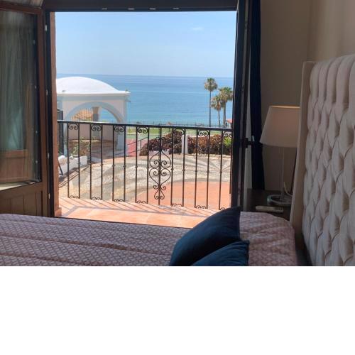APARTAMENT MANSION BEACHFRONT - Apartments with sea views