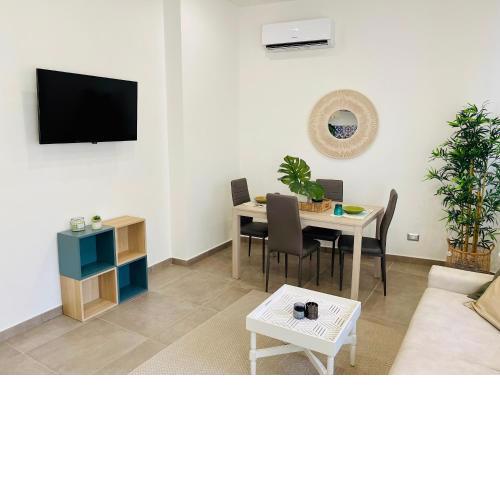 Apartament on the sea and with swimming pool