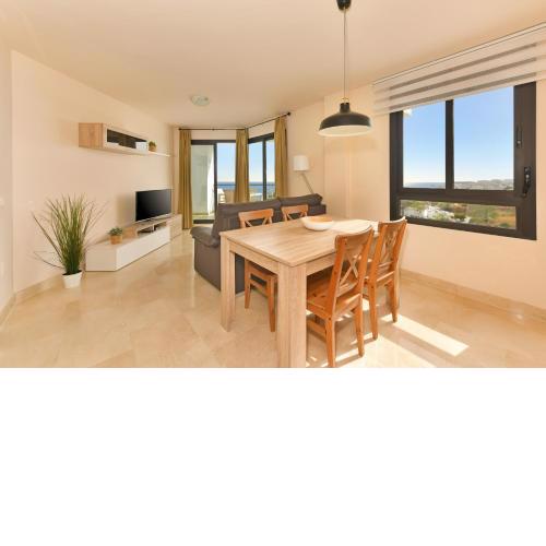 Apartamento 1 dormitorio vista mar lateral