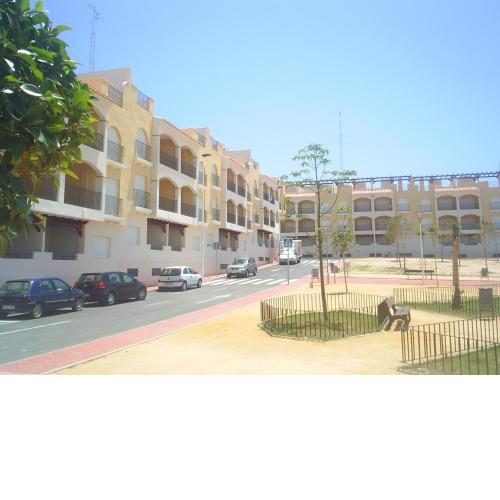 Apartamento a 150 metros del puerto deportivo