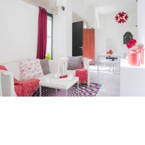 APARTAMENTO A ESTRENAR FRENTE A LA PLAZA DE ESPAÑA