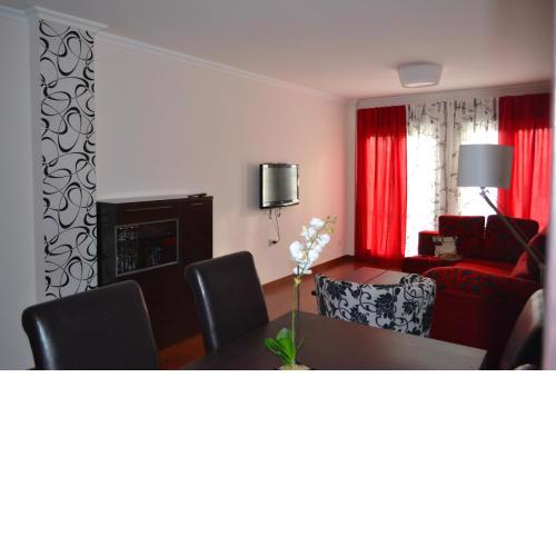 Apartamento Acueducto, tres dormitorios y parking gratis