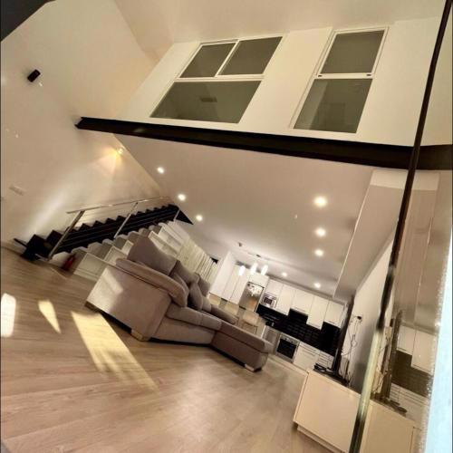 Apartamento Amoblado moderno Madrid España