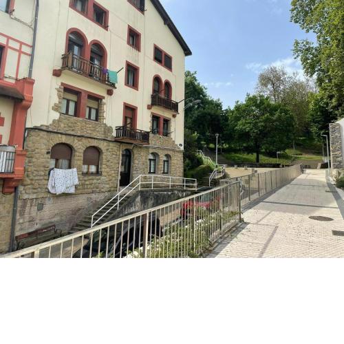 APARTAMENTO AMPLIO en DONOSTIA-SAN SEBASTIAN