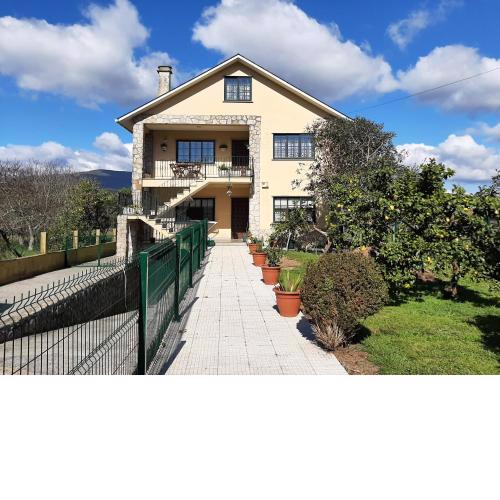 Apartamento AS CARBALLAS