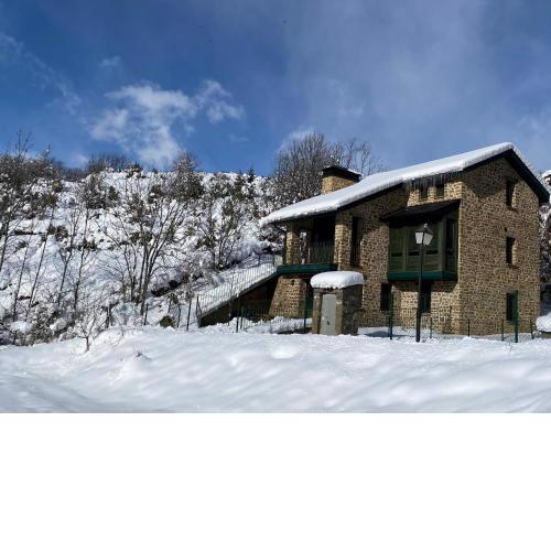Apartamento ático-dúplex en Casa Rural Fundanal en Hoz de Jaca