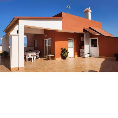 APARTAMENTO ÁTICO EN GÜÍMAR