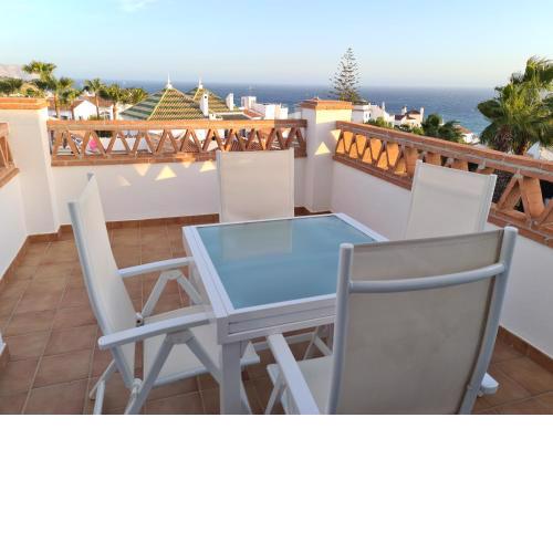 APARTAMENTO BONITO EN PINAL DEL MAR NERJA