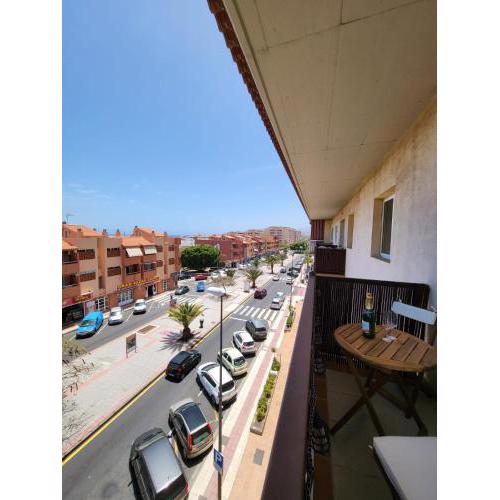 Apartamento céntrico en Candelaria, con piscina.