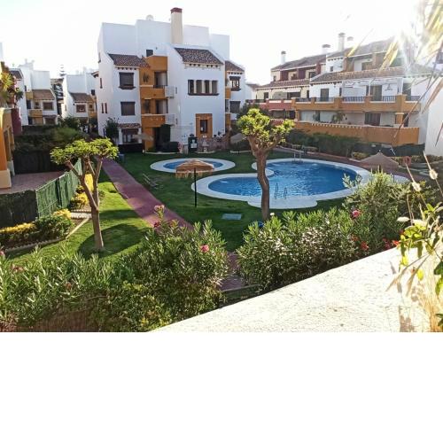 Apartamento cercano a campo de golf en Costa Esuri