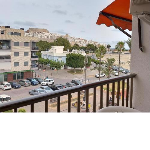 apartamento climatizado de tres dormitorios en el centro y junto a la playa