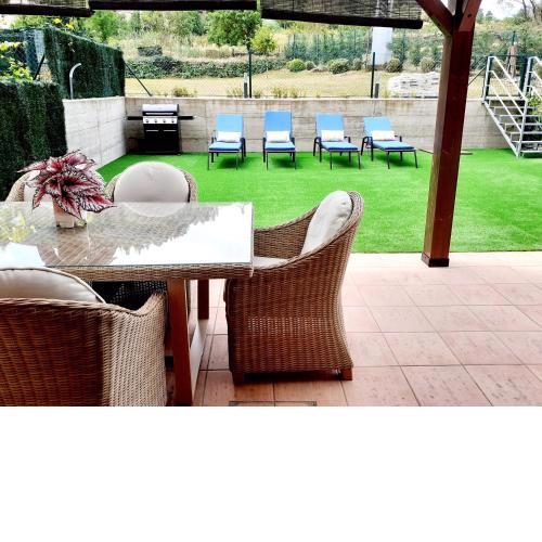 APARTAMENTO CON JARDÍN MARBLÉS