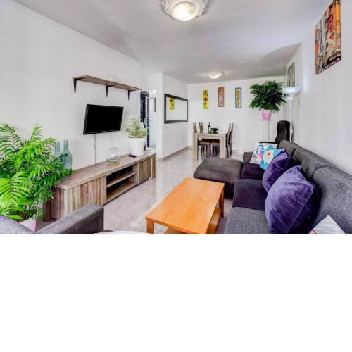 Apartamento con piscina en palmeras del sur