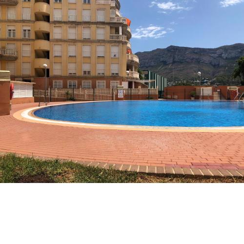 Apartamento con piscina y vistas al Montgo
