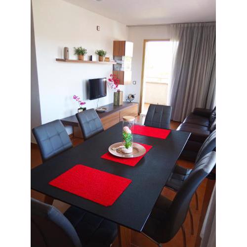Apartamento con piscina