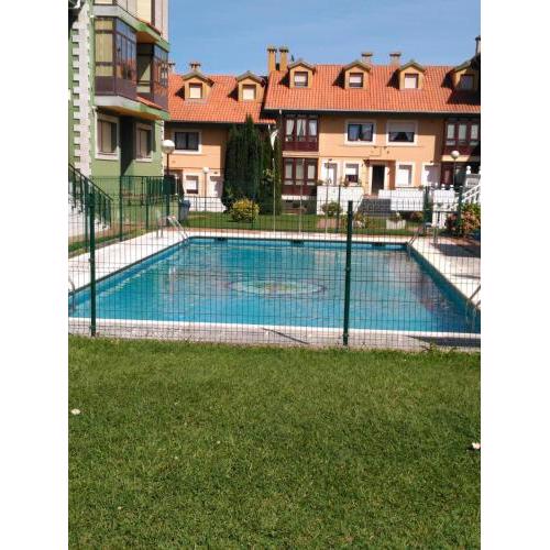 APARTAMENTO CON PISCINA