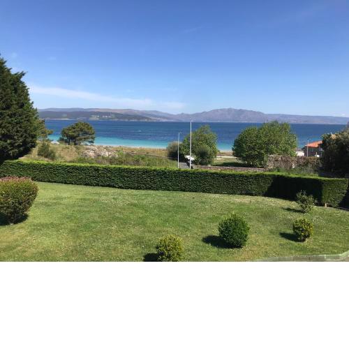 Apartamento con terraza primera linea de playa
