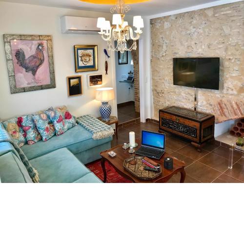Apartamento con Terraza,a 100m playa Costilla y Frente al Castillo