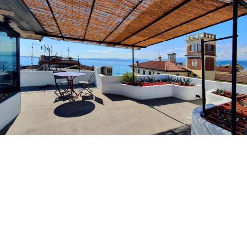 APARTAMENTO CON VISTA MOZZAFIATO