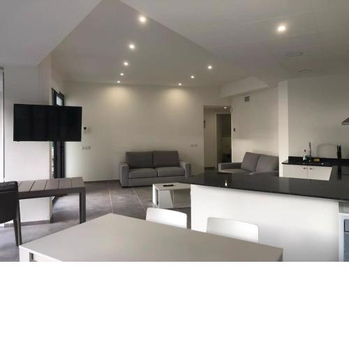 Apartamento con vistas al mar y terraza