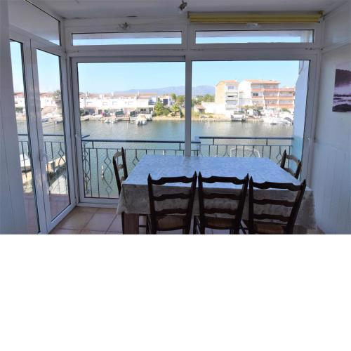 Apartamento con vistas canal ref 114