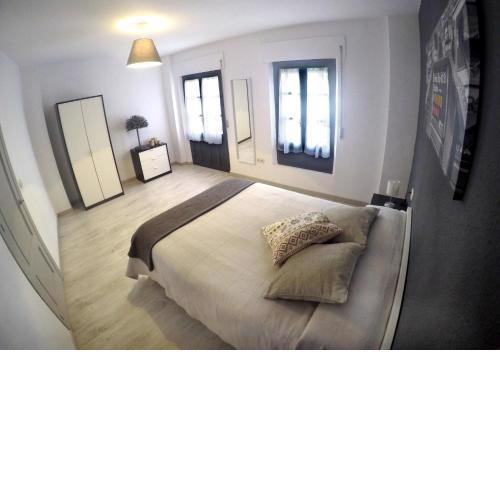 APARTAMENTO CRiSTO DE LA YEDRA CON PARKING