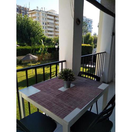 Apartamento de cinco plazas en recinto muy tranquilo cerca del mar