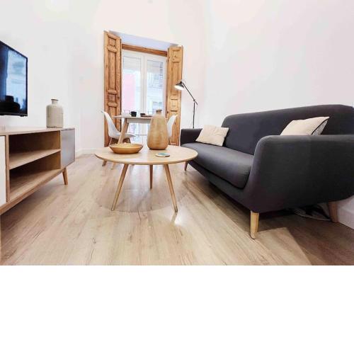 Apartamento de diseño con 2 habitaciones en el centro
