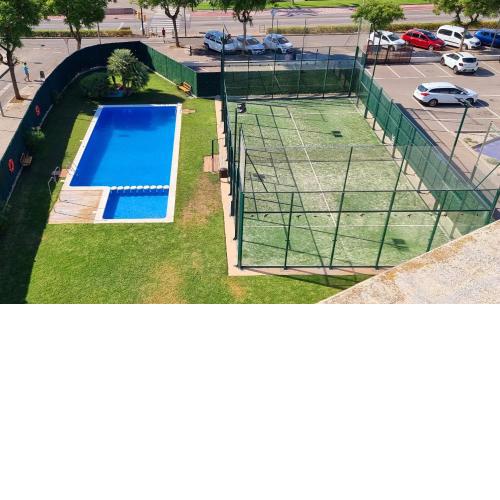 Apartamento diseño con jardín privado a 100 metros del mar