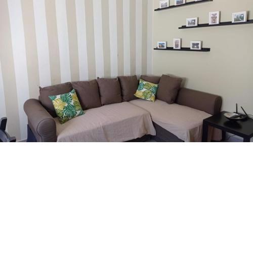 Apartamento, dos dormitorios cerca del centro