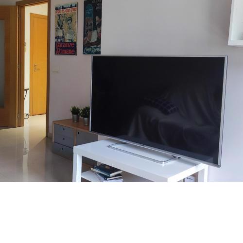 Apartamento dos habitaciones exterior y bien comunicado