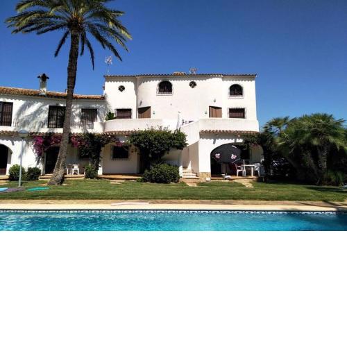 Apartamento duplex. Muy tranquilo. Terraza y bbq