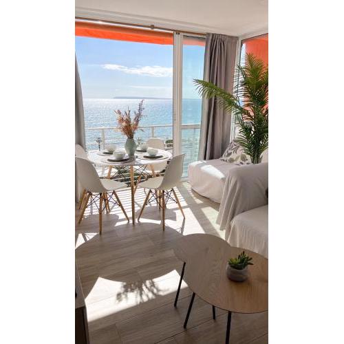Apartamento en 1ª línea con piscina
