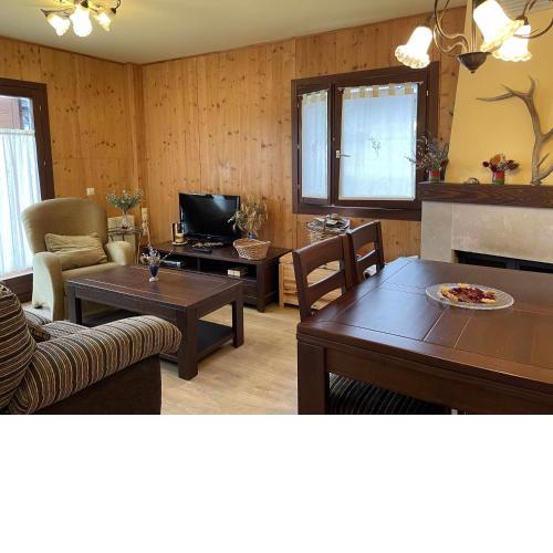 Apartamento en Castiello de Jaca con jardín