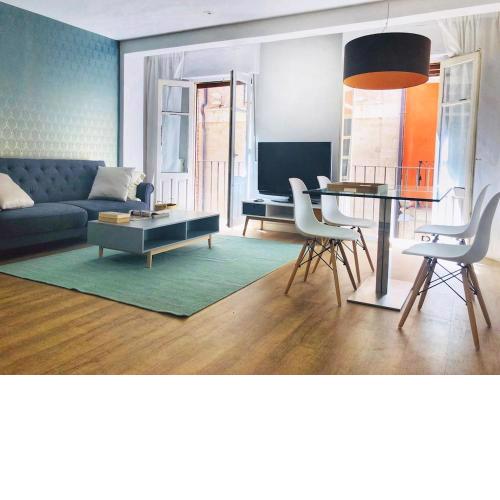 Apartamento en pleno centro al lado Catedral. WIFI.