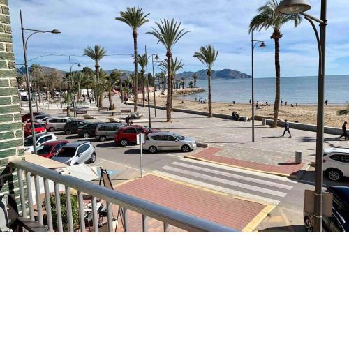 Apartamento en primera linea de playa con vistas