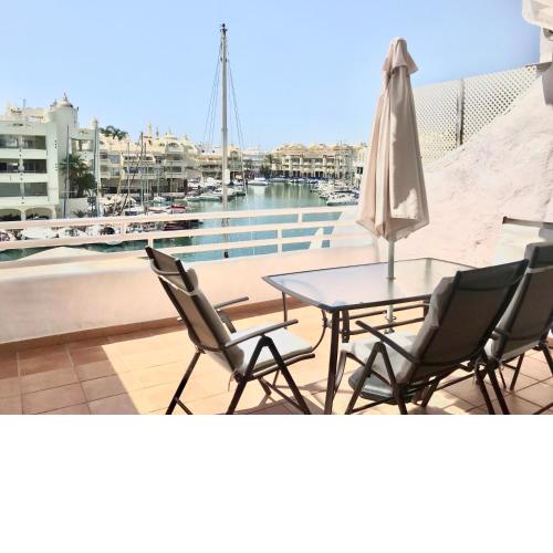 Apartamento en Puerto Marina B32