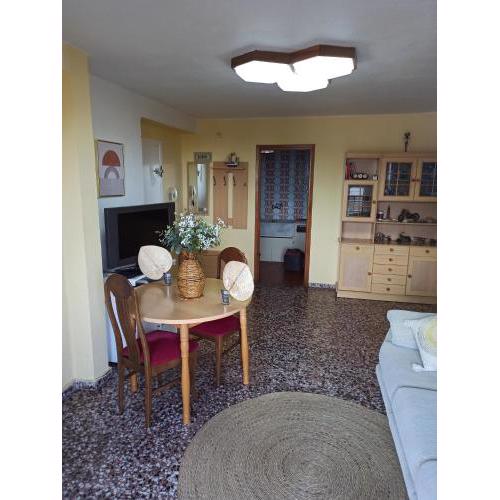 Apartamento en Serra con preciosas vistas.