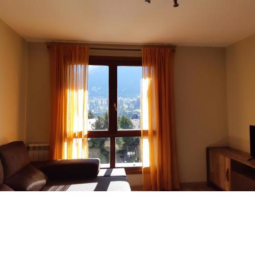Apartamento familiar con vistas y garage La Portiecha