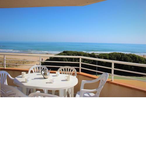 APARTAMENTO FRONTAL AL MAR CALA MONTERO Albert Villas