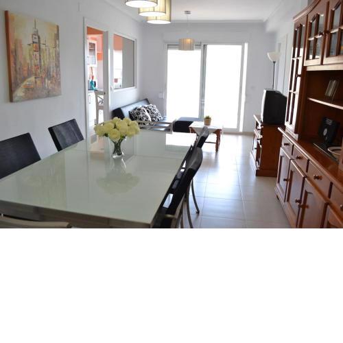 Apartamento junto a playa y cerca de campo de golf