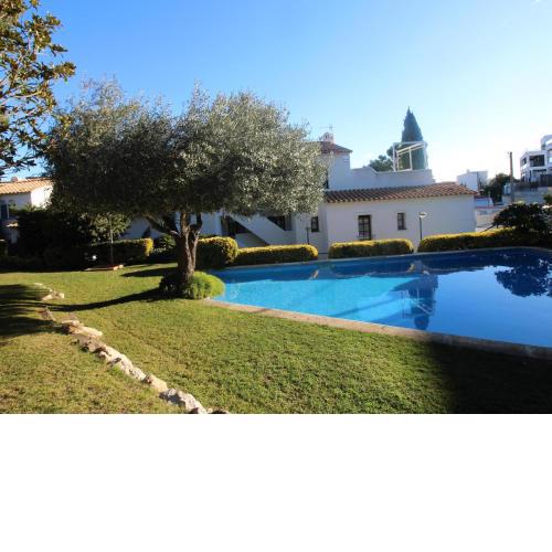 Apartamento Llançà, 2 dormitorios, 4 personas - ES-228-22