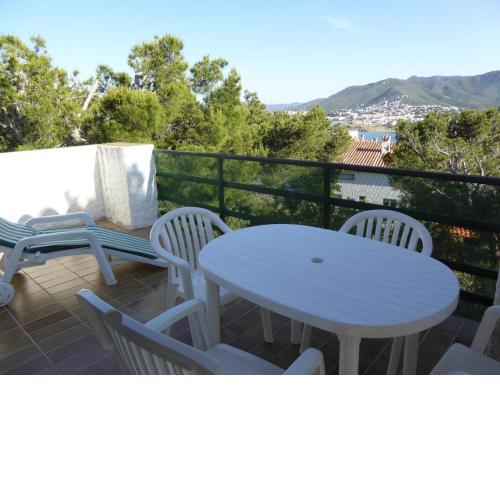 Apartamento Llançà, 2 dormitorios, 4 personas - ES-228-26