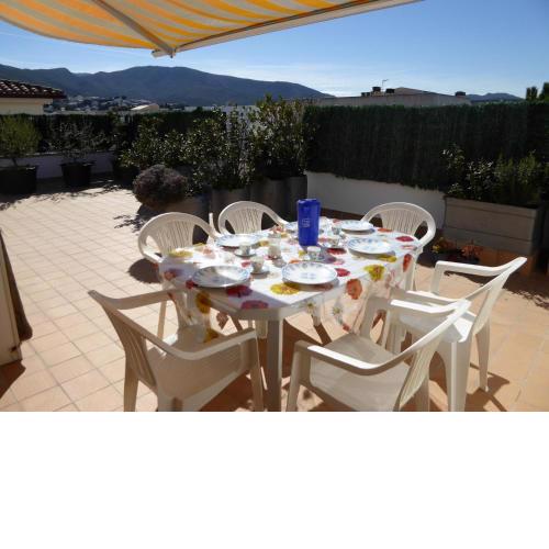 Apartamento Llançà, 2 dormitorios, 6 personas - ES-228-48