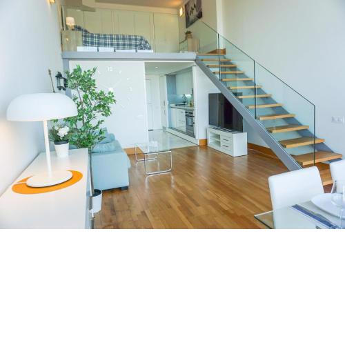 Apartamento LOFT duplex Suite con parking Gratis