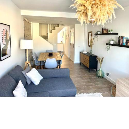 Apartamento Los Lances en Primera línea de playa con piscina